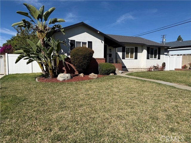 Building Photo - 9406 Rose Ave