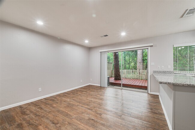 Building Photo - 2425 W Settler's Way