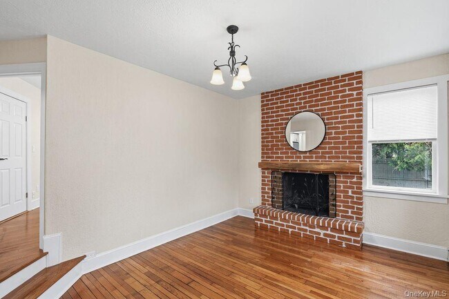 Building Photo - 61 Orchard Ave