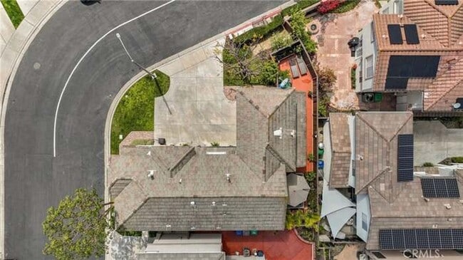 Building Photo - 3 Bedroom Plus Loft in Los Flores