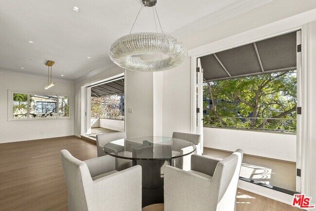 Building Photo - 1326 Londonderry View Dr