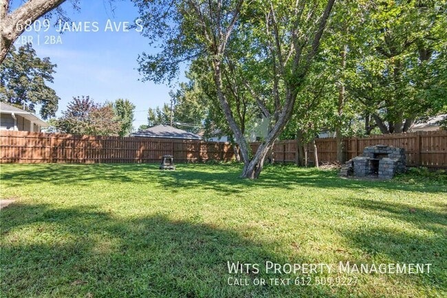 Building Photo - 6809 James Ave S