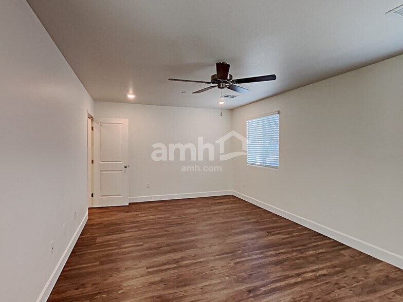 Building Photo - 313 Cape Seville Pl