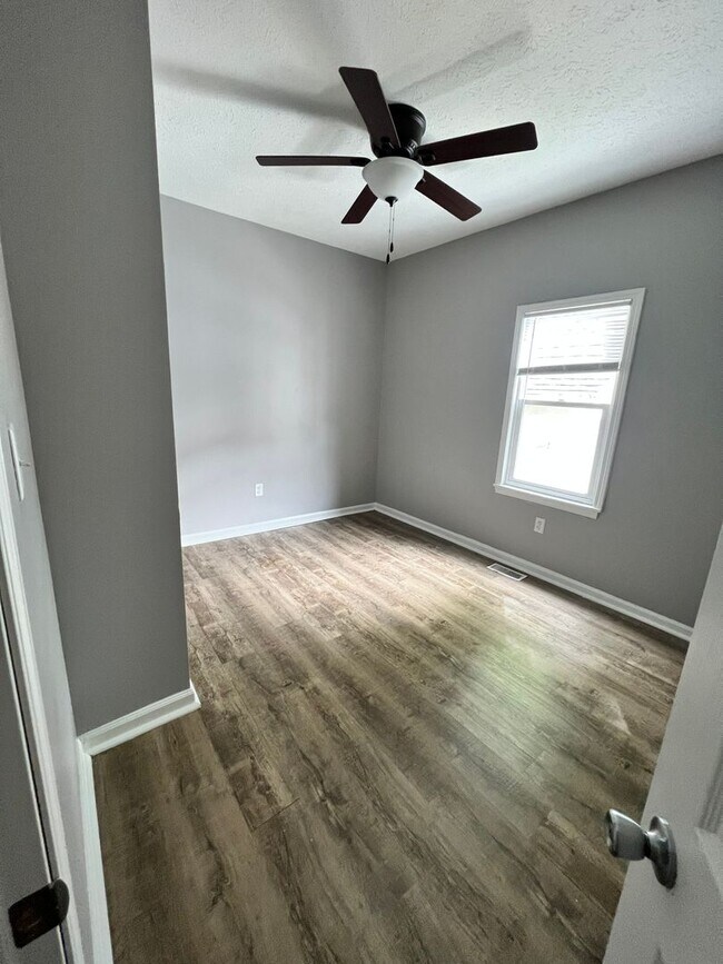 Building Photo - 1617 Ferry St