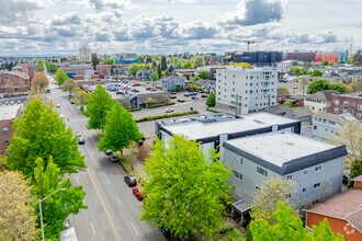 Building Photo - 810 Yakima Ave