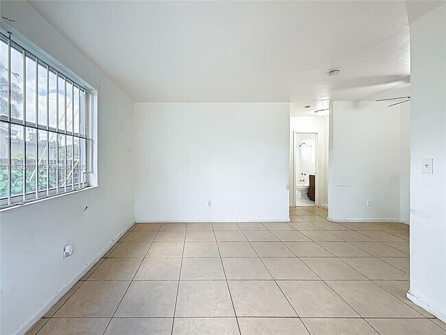 Building Photo - 3291 NW 132nd Terrace