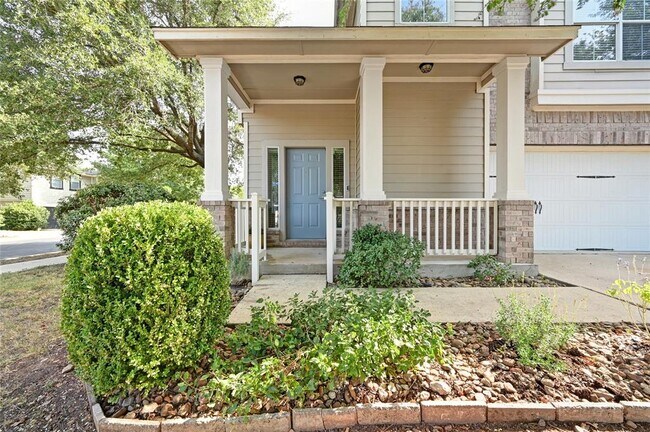 Building Photo - 1612 Yoakum St