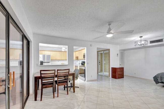 Building Photo - 459 Piedmont J