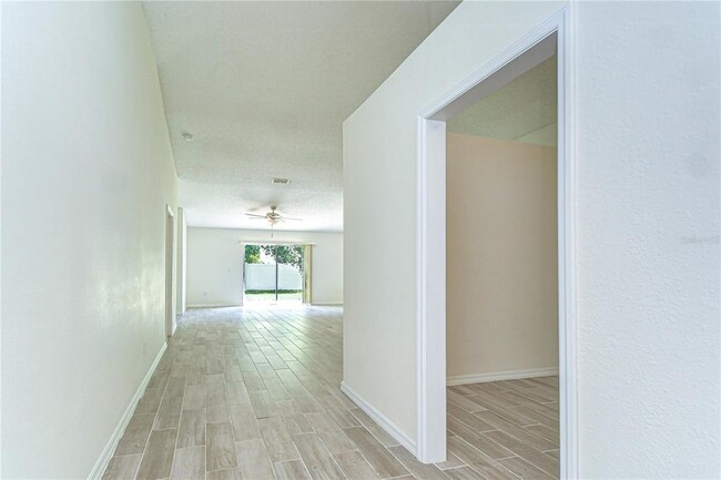 Building Photo - 18303 Elmhurst Ln