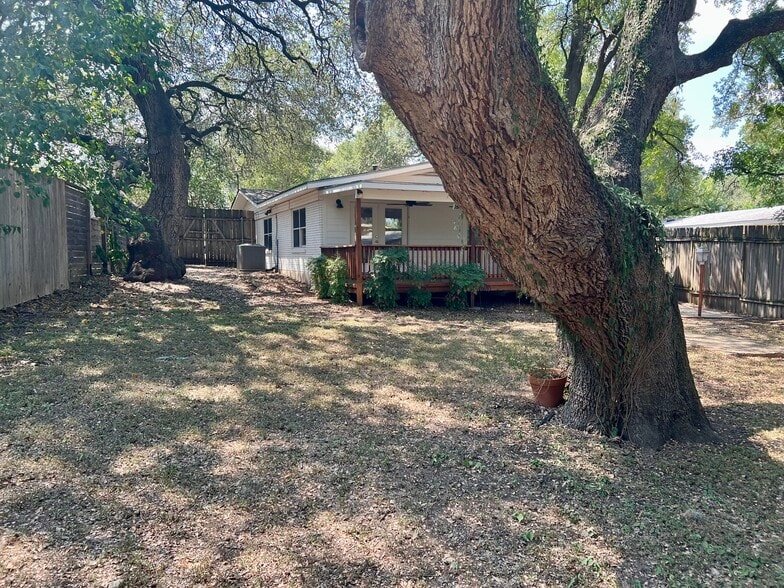 Building Photo - 1706 Virginia Avenue