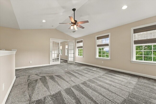 Building Photo - 1414 Chantilly Ln