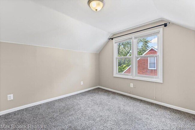 Building Photo - 13710 Balfour Ave