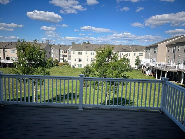 Building Photo - 1253 Elderslie Ln