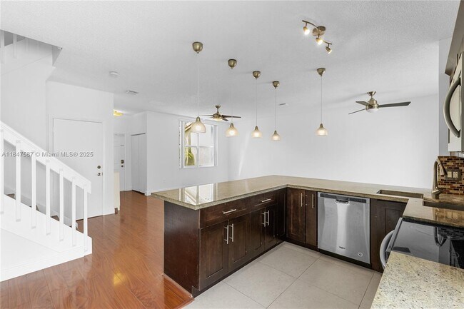 Building Photo - 1445 NW 154th Ln