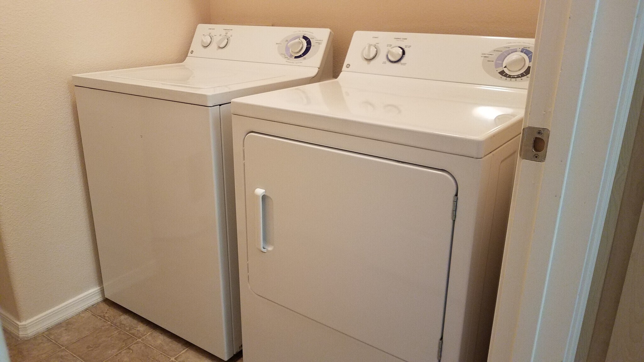 Laundry Room - 18416 Cave Creek Road