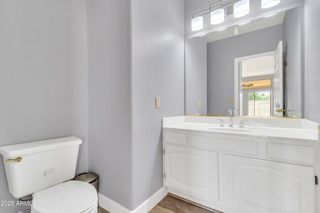 Building Photo - Stunning 4beds/2.5baths single-level home in the heart of Tempe!