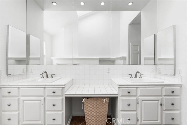 Building Photo - 357 13th St