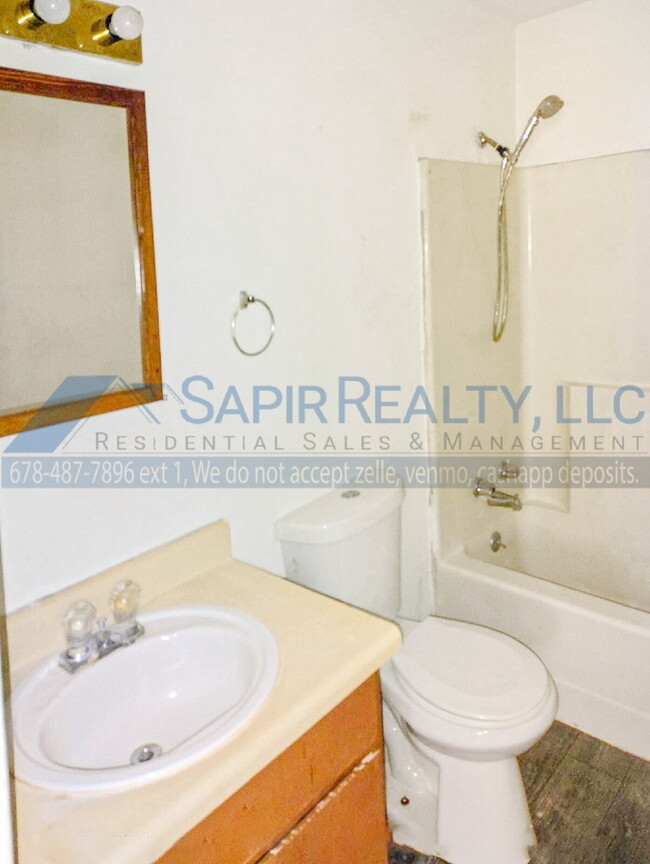 Building Photo - 3974 Spencer Cir