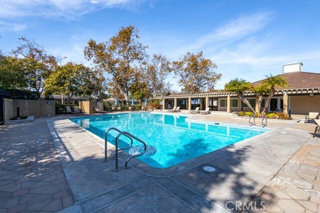 Building Photo - 17301 Peach