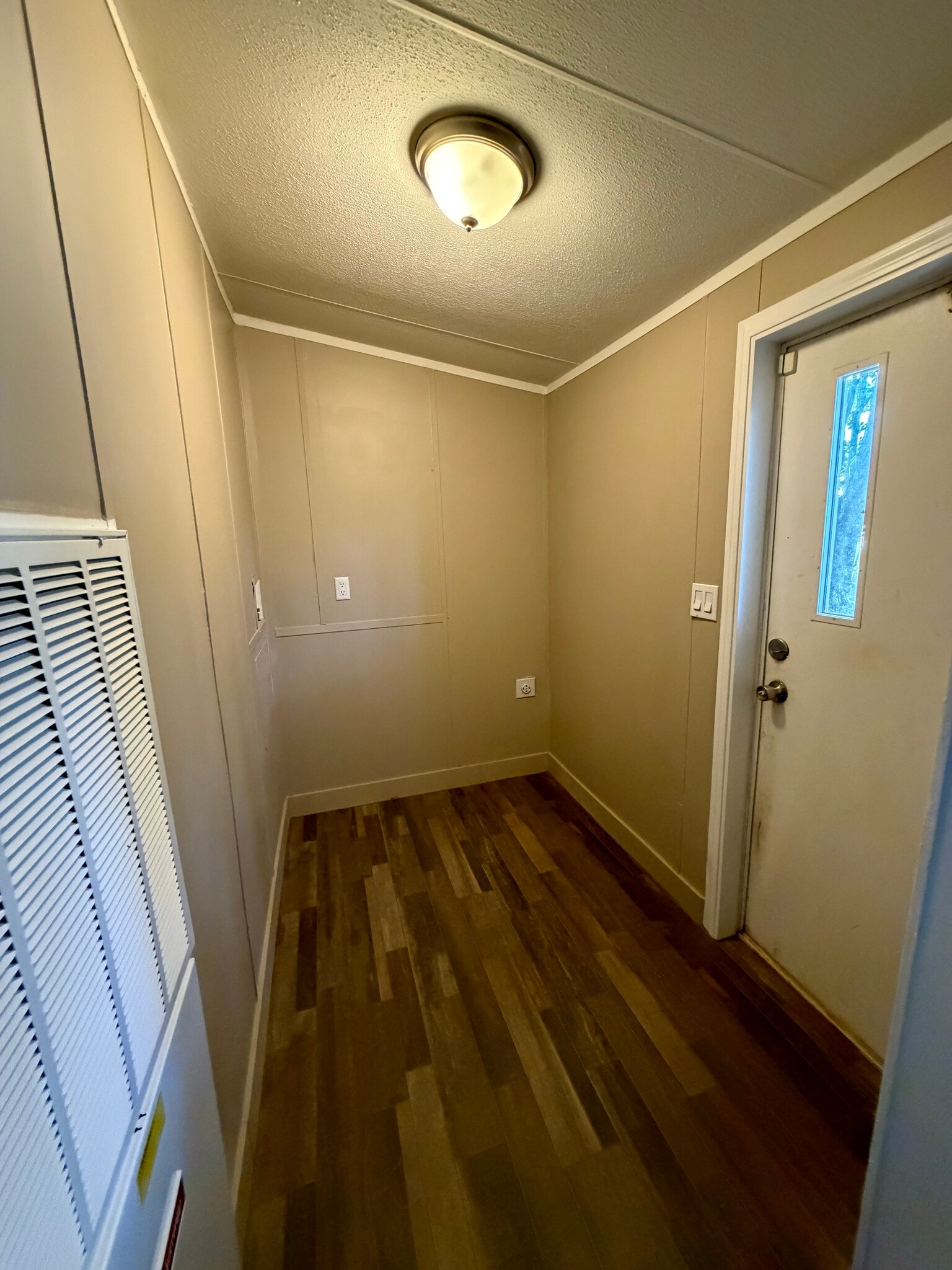 Building Photo - 9111 Hatian Way