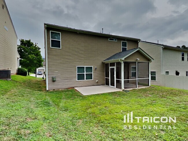 Building Photo - 570 Clear Meadow Dr
