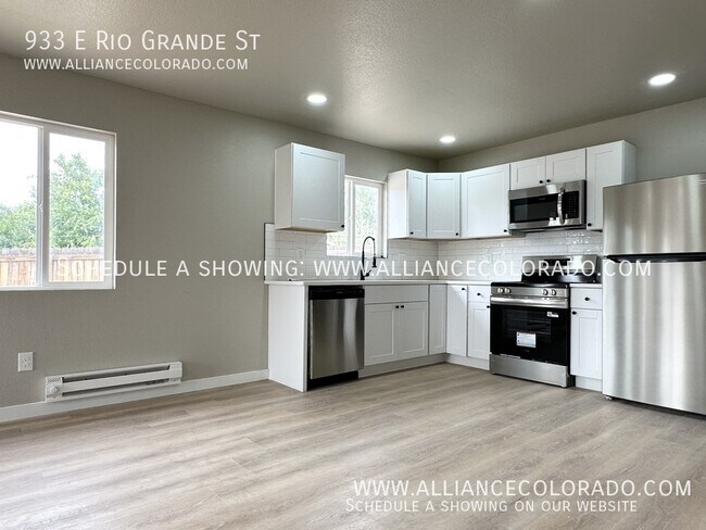 Building Photo - 933 E Rio Grande St