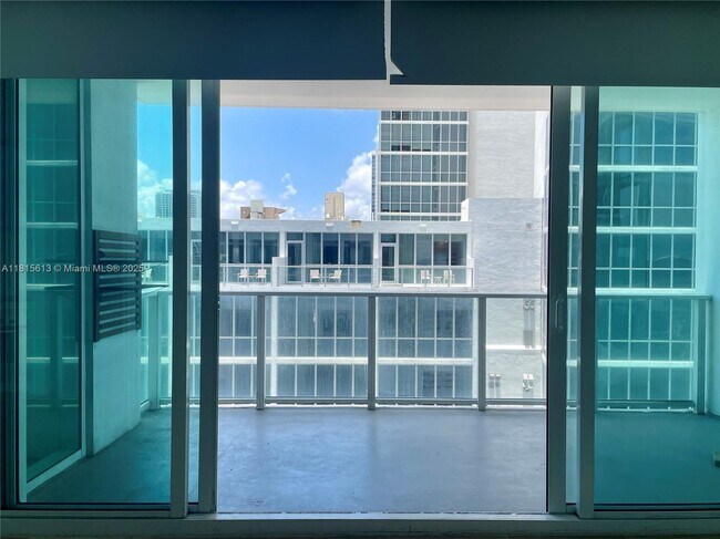 Building Photo - 1040 Biscayne Blvd