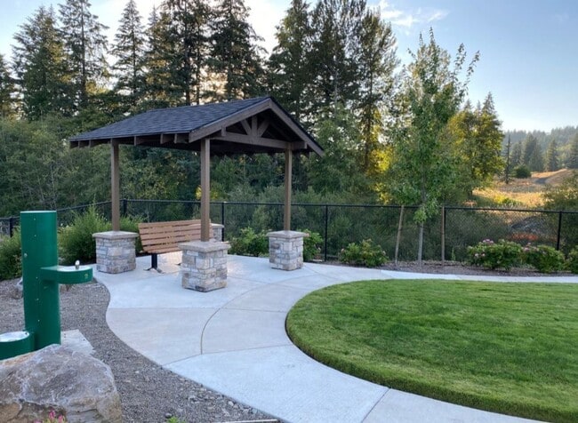 Building Photo - $3,595 -Two-Story 4 Bedrooms, 2.5 Bathrooms Contemporary Home Awaits Your Tenancy!