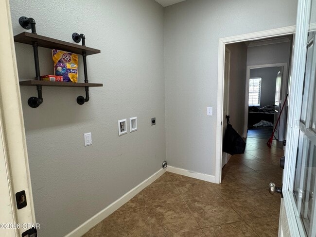 Building Photo - 2506 Dorothy Ave