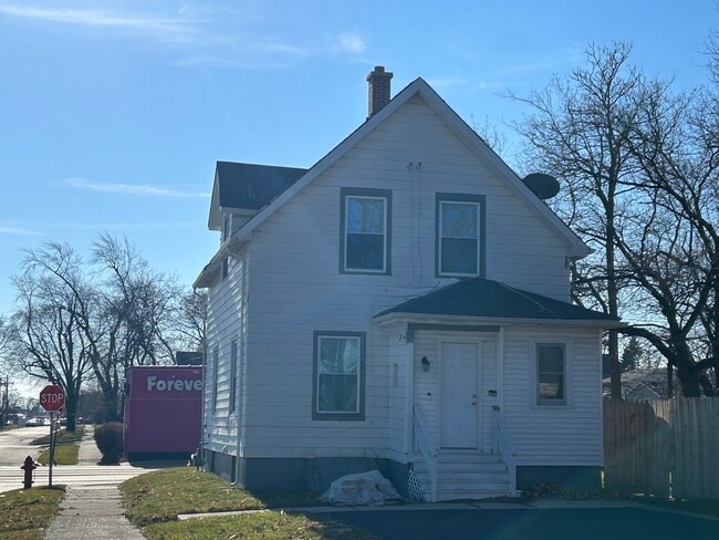 Building Photo - 1700 Martin Luther King Jr Dr