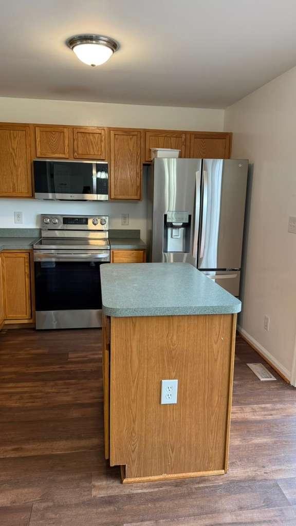 Building Photo - 1029 Aztec Dr