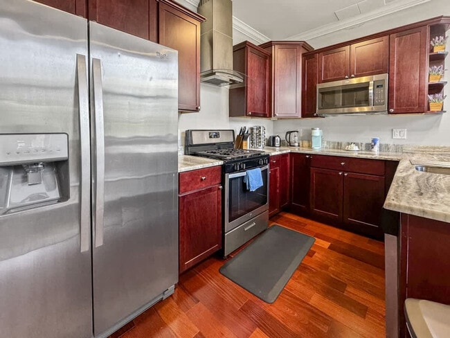 Building Photo - 1421 N 5th St