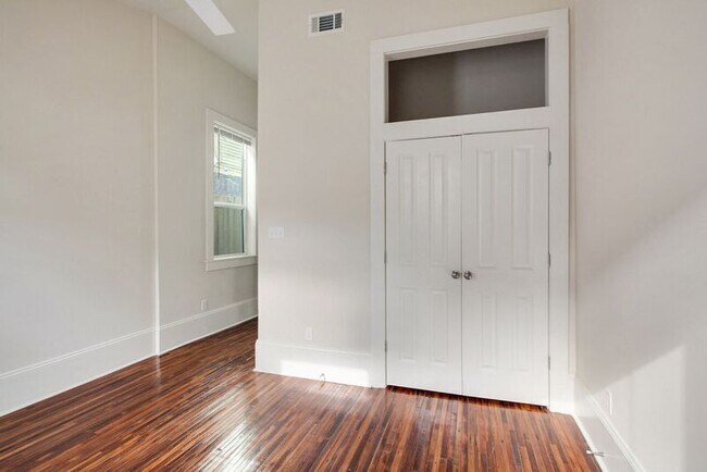 Building Photo - 2230 St Andrew St