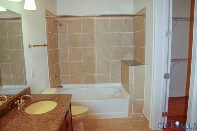 Building Photo - 301 Virginia St