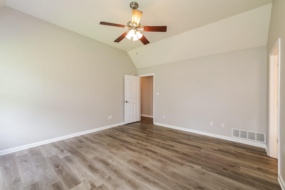 Building Photo - 2458 Kindlewood Dr