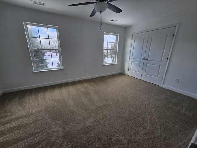 Building Photo - 73 Medal Way