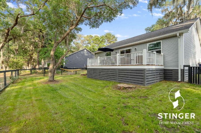 Building Photo - 40 Canopy Ln