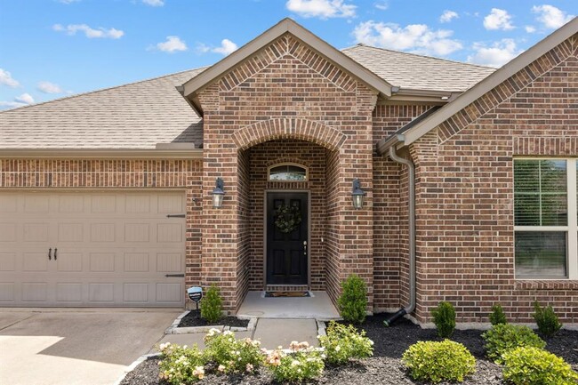 Primary Photo - 3039 Forest Creek Dr