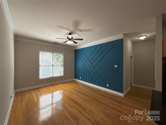 Building Photo - 739 Garden District Dr