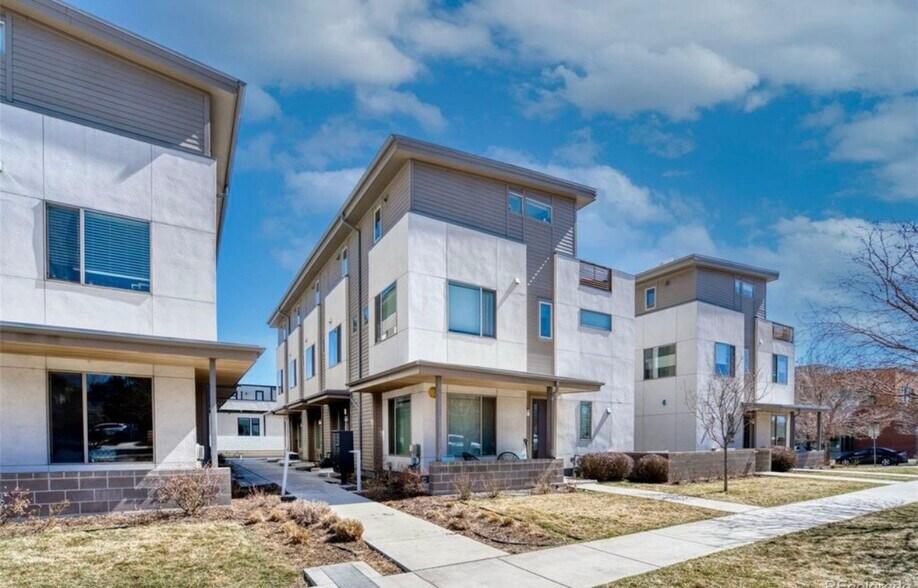 Primary Photo - 2108 Decatur St