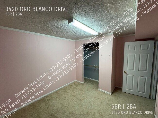 Building Photo - 3420 Oro Blanco Dr