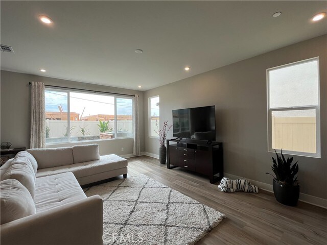 Building Photo - 16559 Pathfinder Ave