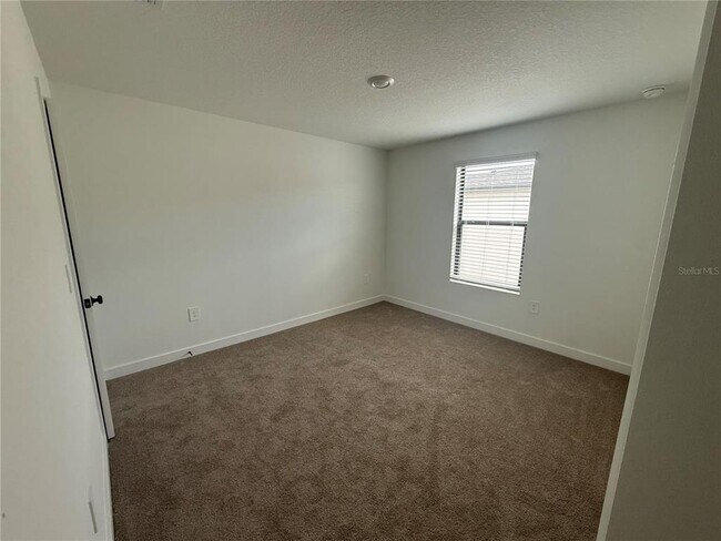 Building Photo - 3213 Energy Dr