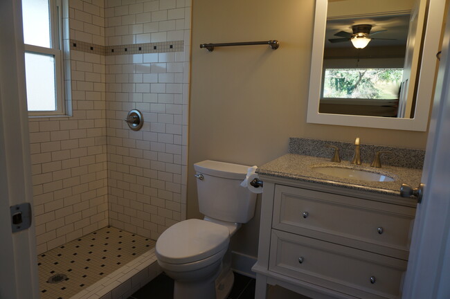 Master bathroom, en-suite - 3199 Concord Circle