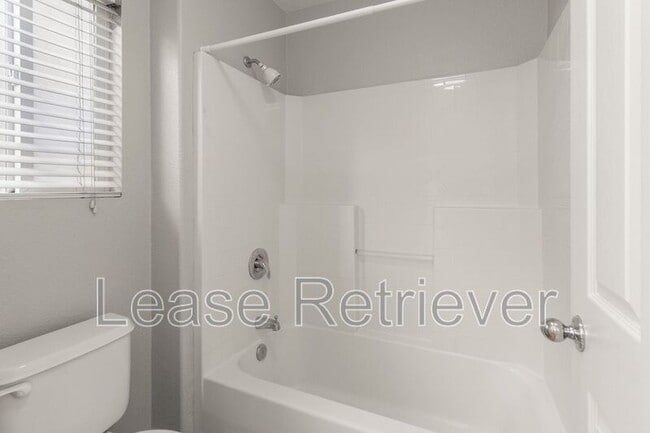 Building Photo - 1943 Remembrance Ln