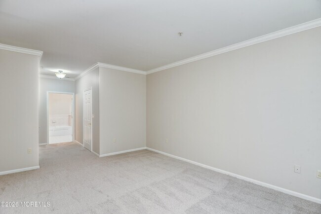 Building Photo - 574 St Andrews Pl