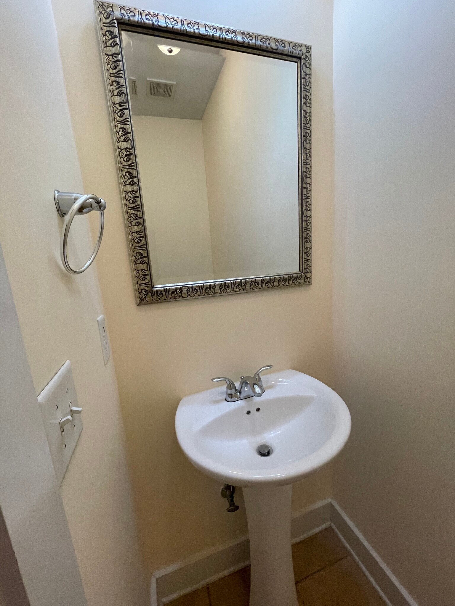 Half Bath - 3947 River Pointe Ln