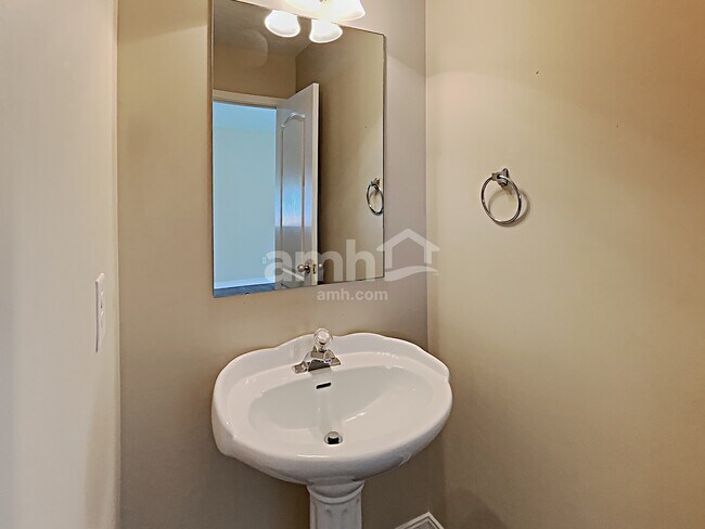 Building Photo - 2800 Rader Ridge Ct