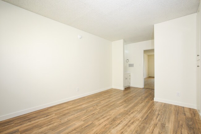 Building Photo - 12500 Culver Blvd