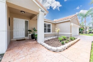 Building Photo - 1840 SW 135th Way